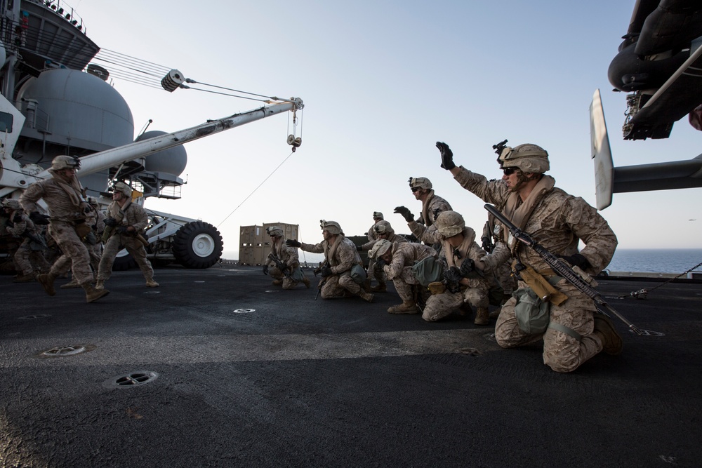 USS Kearsarge flight deck action