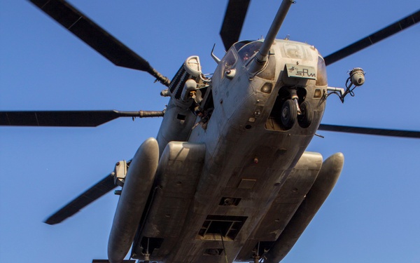 BLT 3/2 Fast Ropes aboard USS Kearsarge (LHD 3)