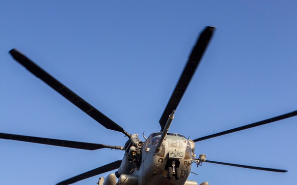 BLT 3/2 Fast Ropes aboard USS Kearsarge (LHD 3)