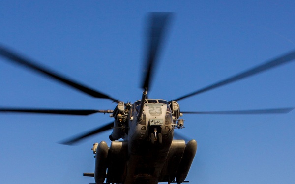 BLT 3/2 Fast Ropes aboard USS Kearsarge (LHD 3)