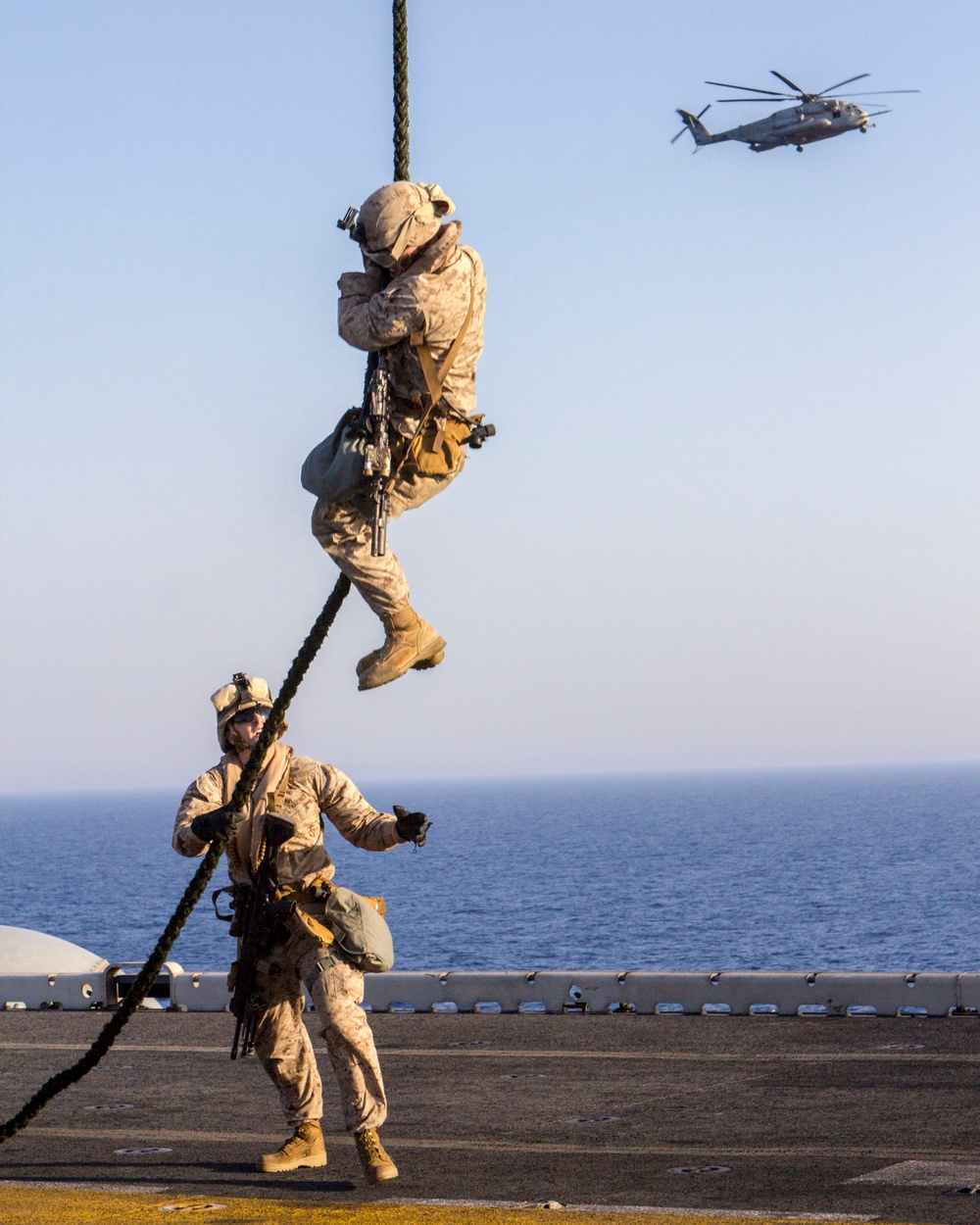 BLT 3/2 Fast Ropes aboard USS Kearsarge (LHD 3)