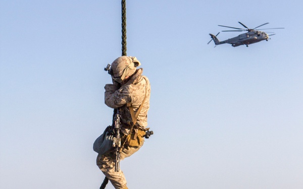 BLT 3/2 Fast Ropes aboard USS Kearsarge (LHD 3)