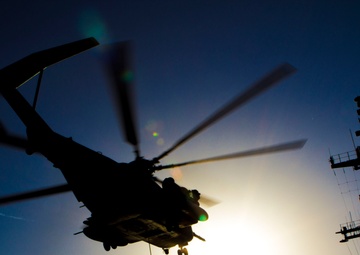 BLT 3/2 Fast Ropes aboard USS Kearsarge (LHD 3)