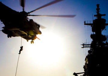 BLT 3/2 Fast Ropes aboard USS Kearsarge (LHD 3)