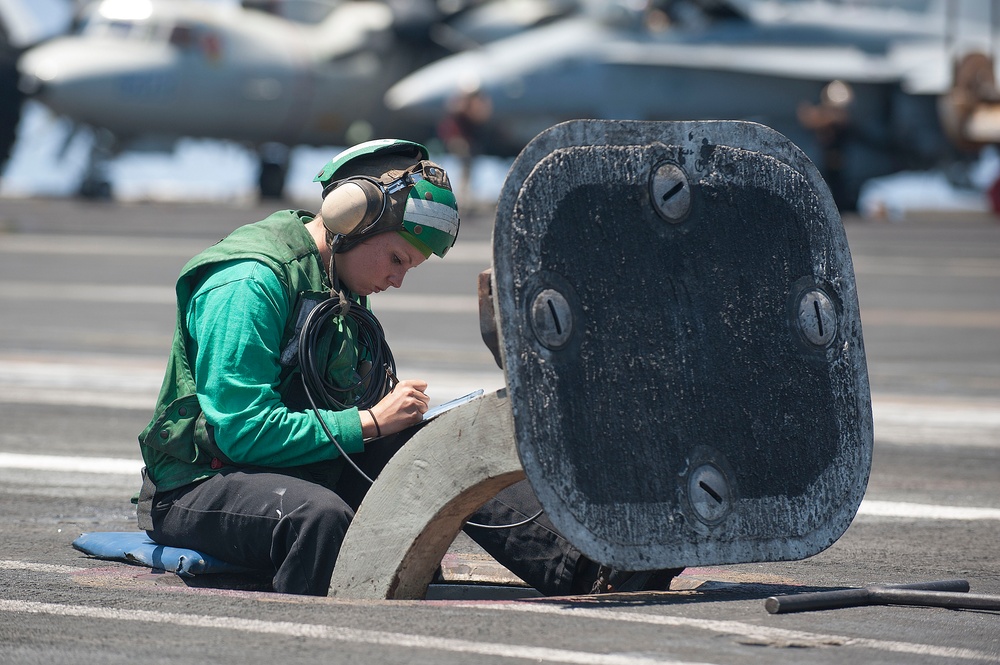 USS Dwight D. Eisenhower