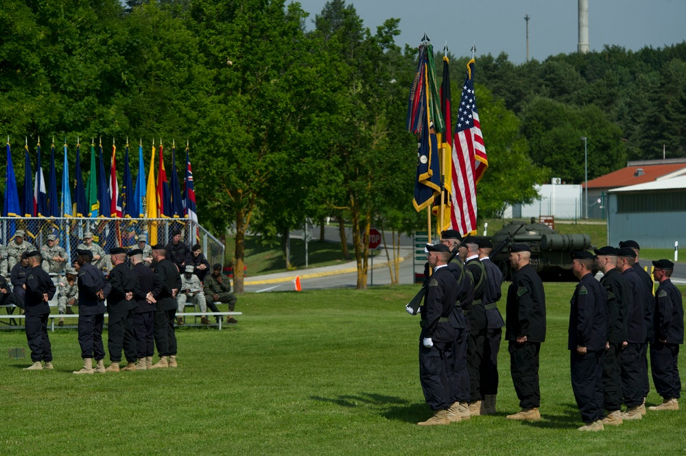 1-4 CHANGE OF COMMAND