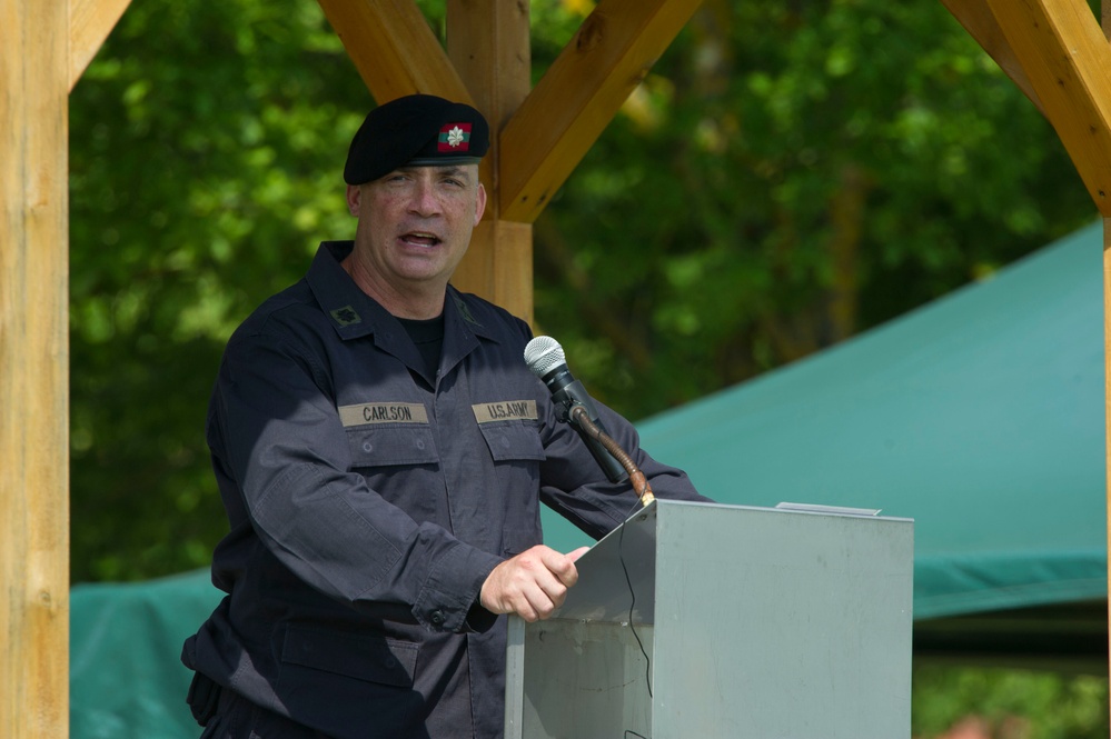 1-4 Change of Command