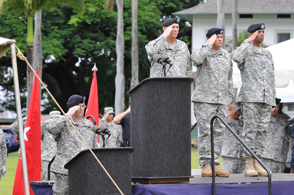 Brooks relieves Wiercinski as US Army Pacific commander