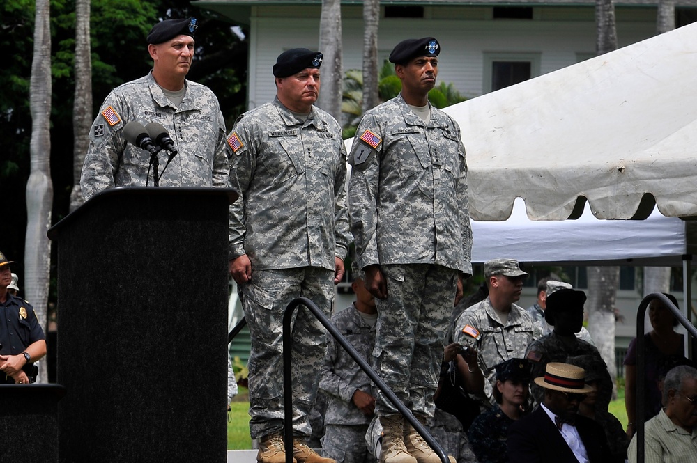 Brooks relieves Wiercinski as US Army Pacific commander