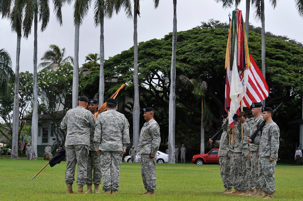 Brooks relieves Wiercinski as US Army Pacific commander