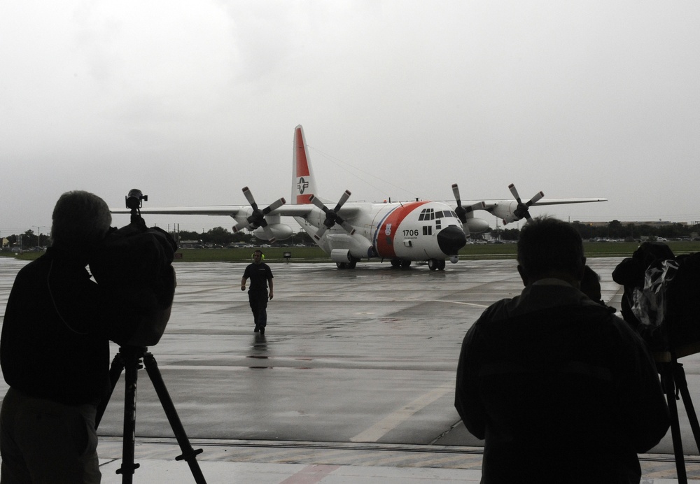 Coast Guard rescue crew returns to base: Nine boaters rescued off Honduras coast