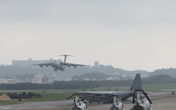 C-5 Galaxy Landing