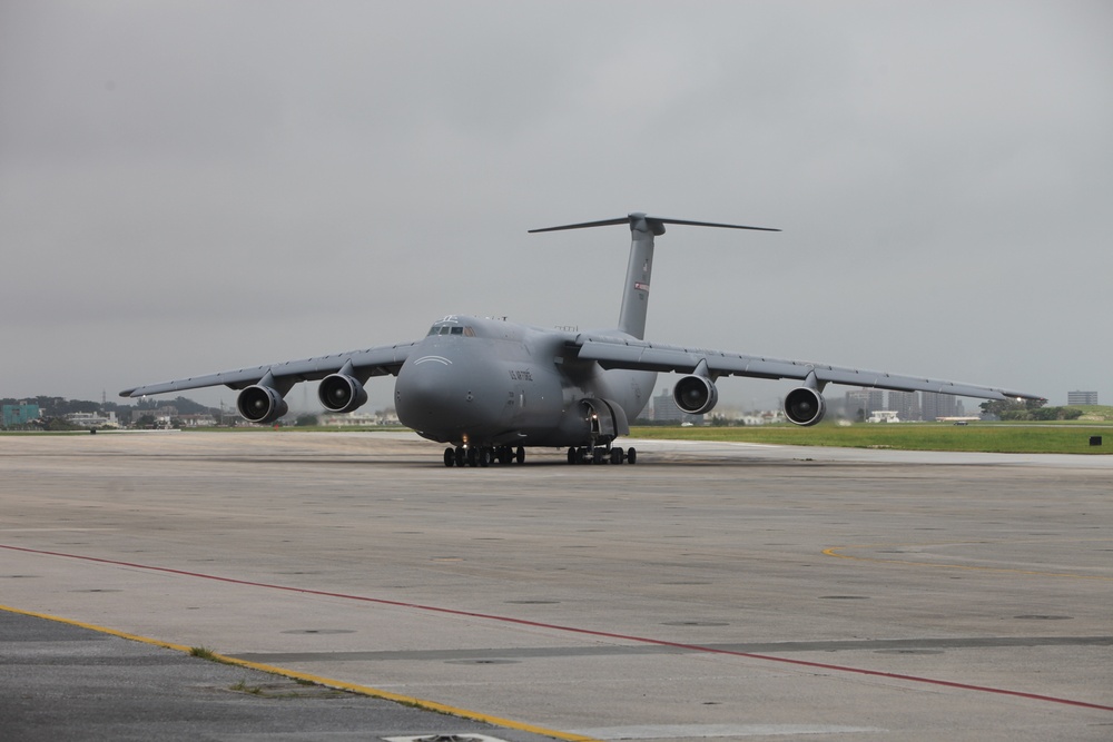 C-5 Galaxy Landing