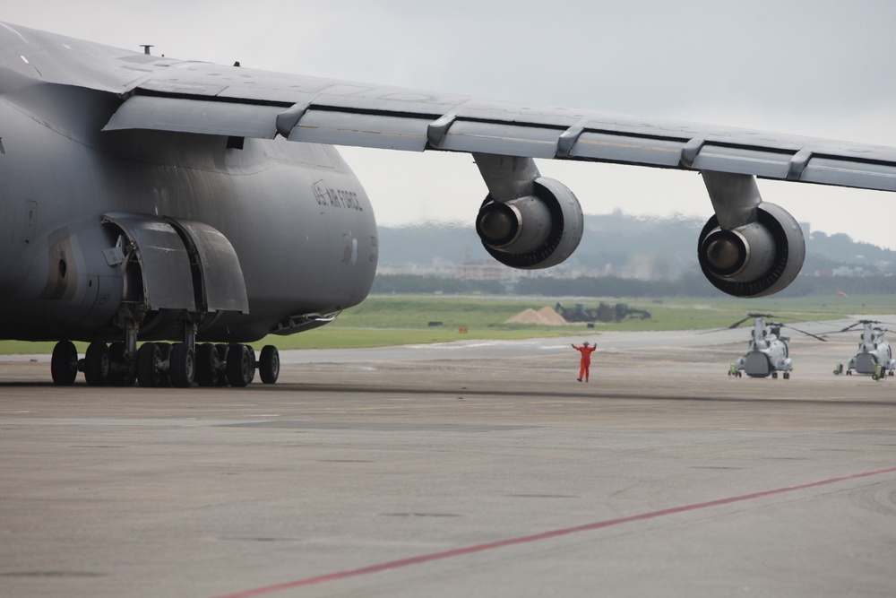 C-5 Galaxy Landing