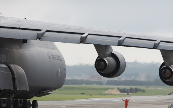 C-5 Galaxy Landing