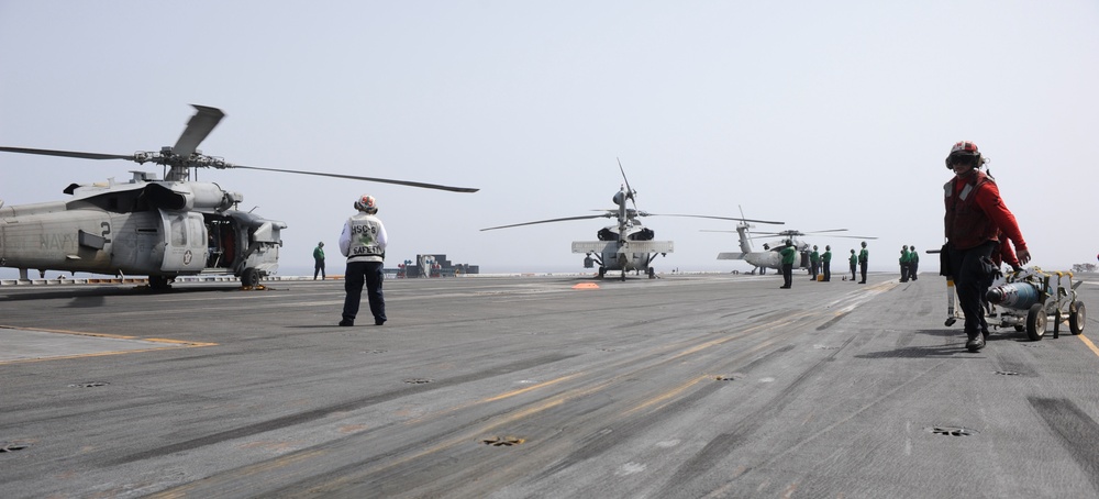USS Nimitz flight deck action