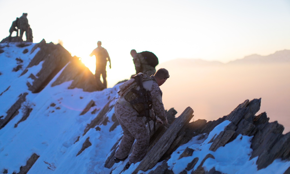 Climbing Ghar Mountain in Kabul province