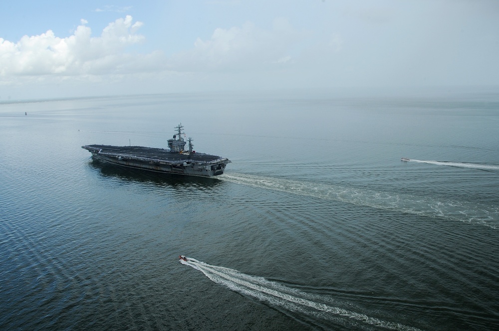 USS Dwight D. Eisenhower arrives at Naval Station Norfolk