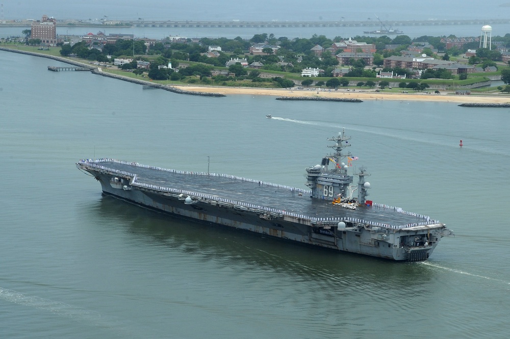 USS Dwight D. Eisenhower arrives at Naval Station Norfolk