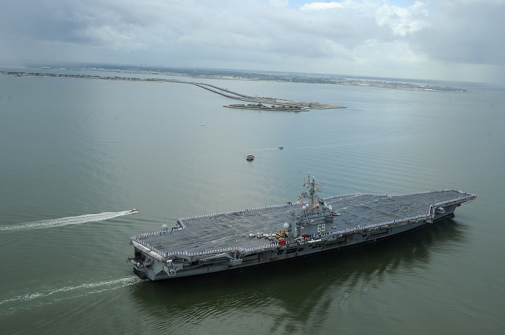 USS Dwight D. Eisenhower arrives at Naval Station Norfolk