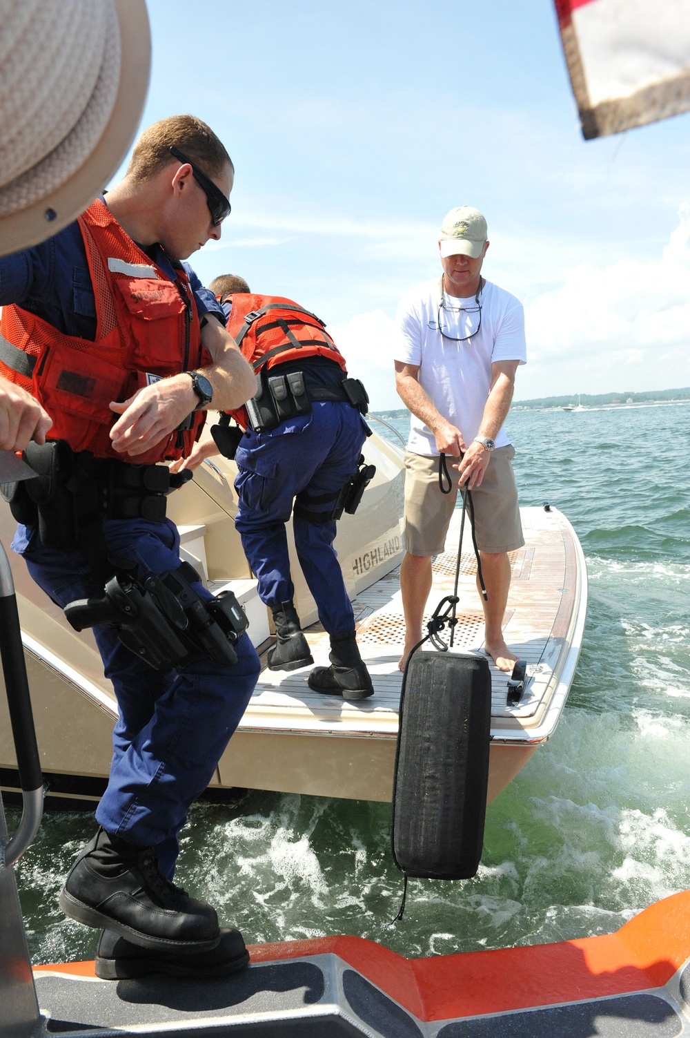 Coast Guard boarding team ensures boater safety