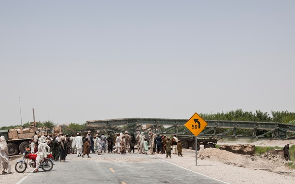 CLR-2 Removes a Bridge in Lashkar Gah