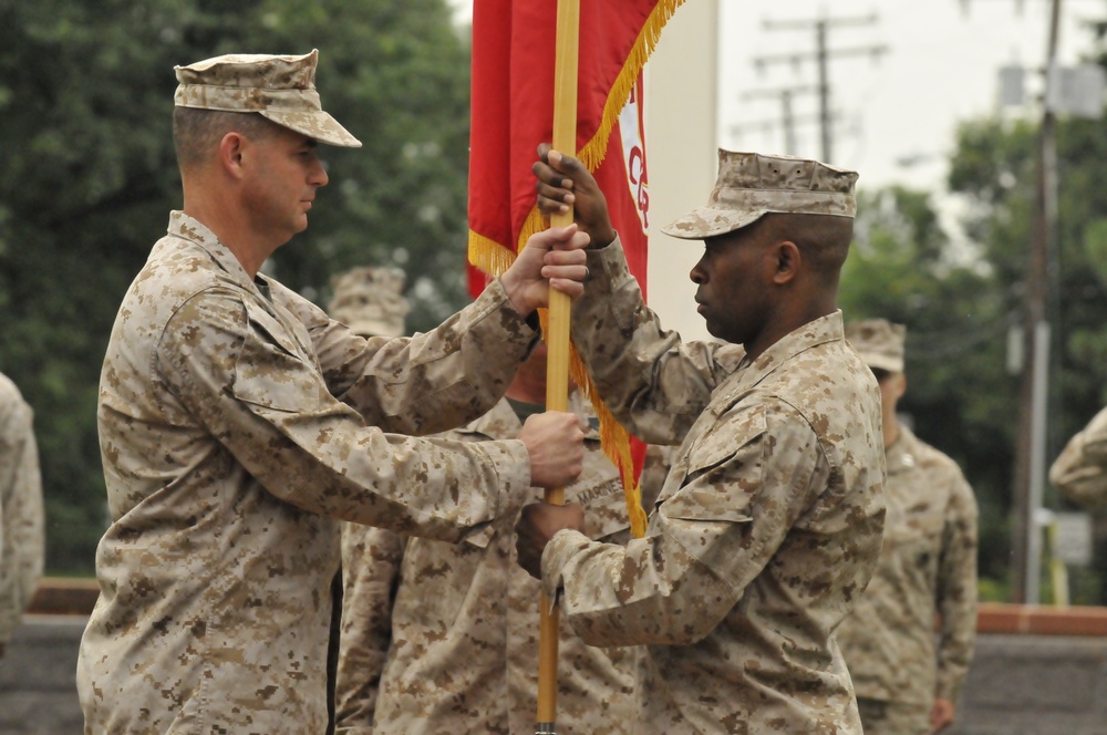 Barnes takes command of Henderson Hall’s H&amp;S BN-HQMC
