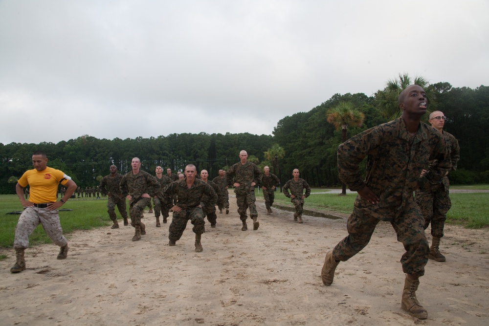 Marine recruits increase endurance during martial arts course on Parris Island