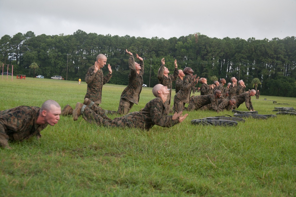 Marine recruits increase endurance during martial arts course on Parris Island