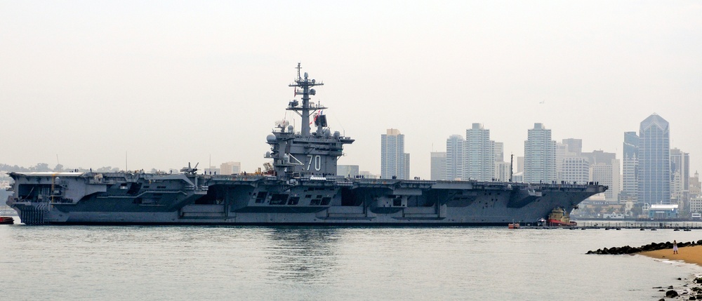 USS Carl Vinson arrival at Naval Air Station North Island