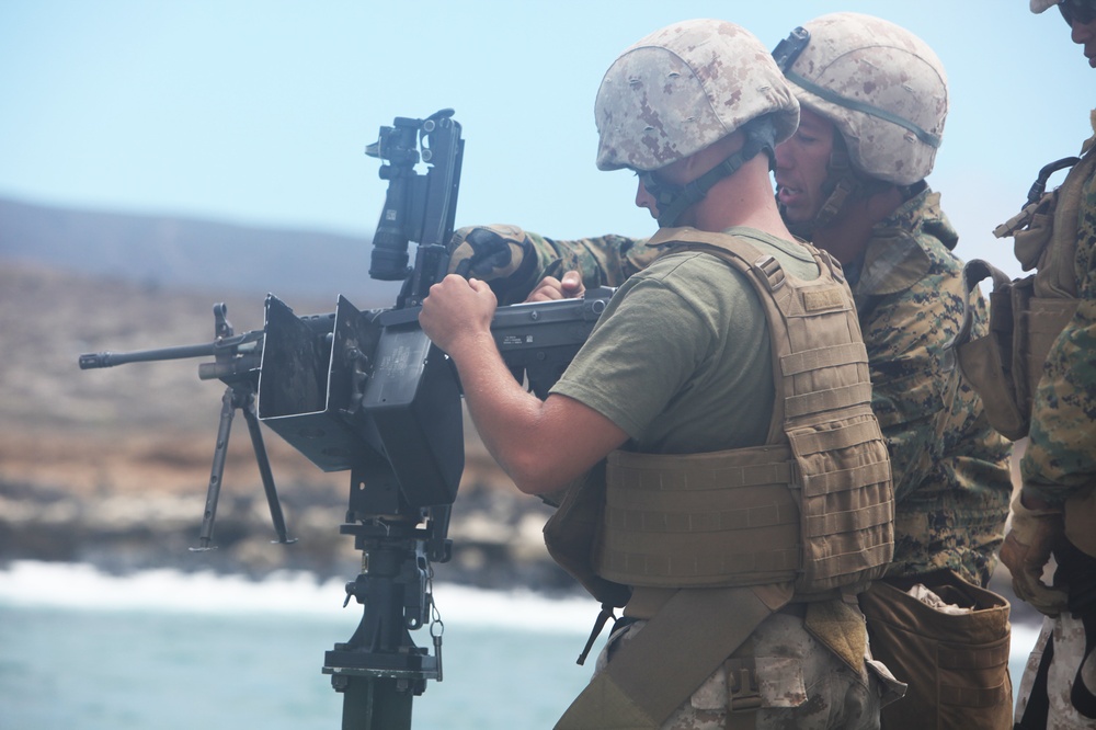 Bridge Company conducts live-fire exercise off boats for first time