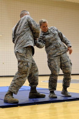 Self defense: Don't be a helpless victim