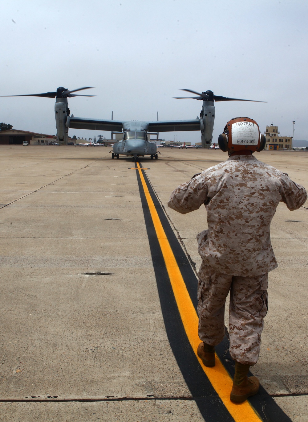 Pack ‘em up, ship ‘em out; VMM-363 ships aircraft to Japan