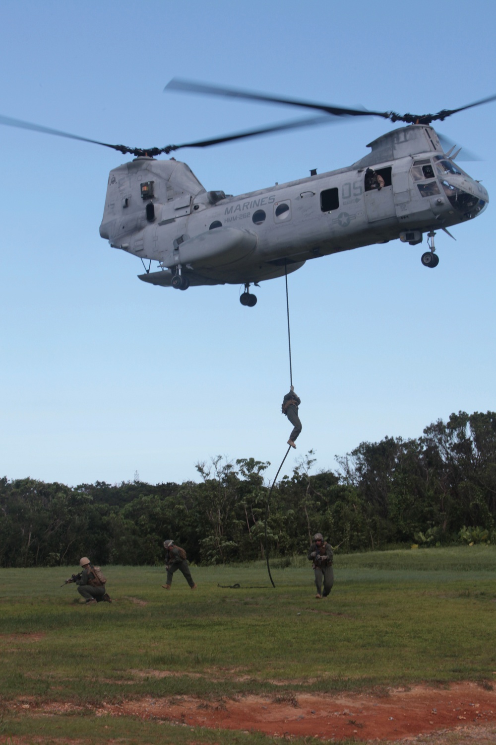 Fast-roping Marines get boots on ground at Schwab