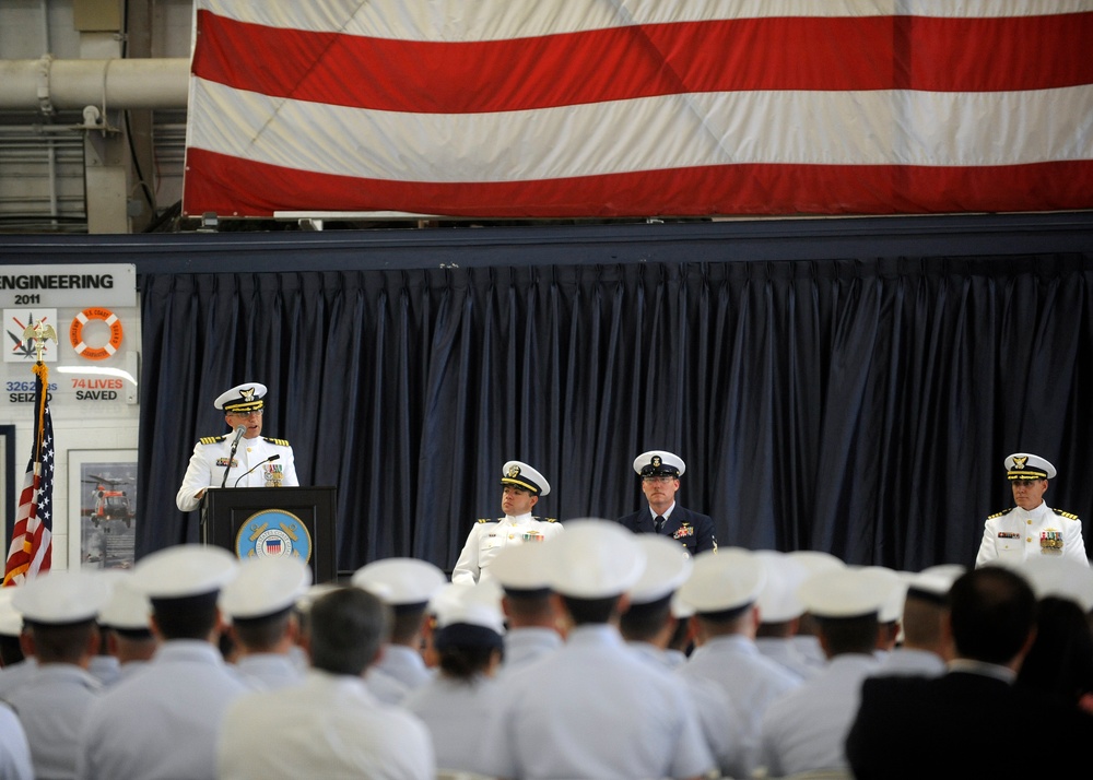 Coast Guard Air Station Clearwater changes command