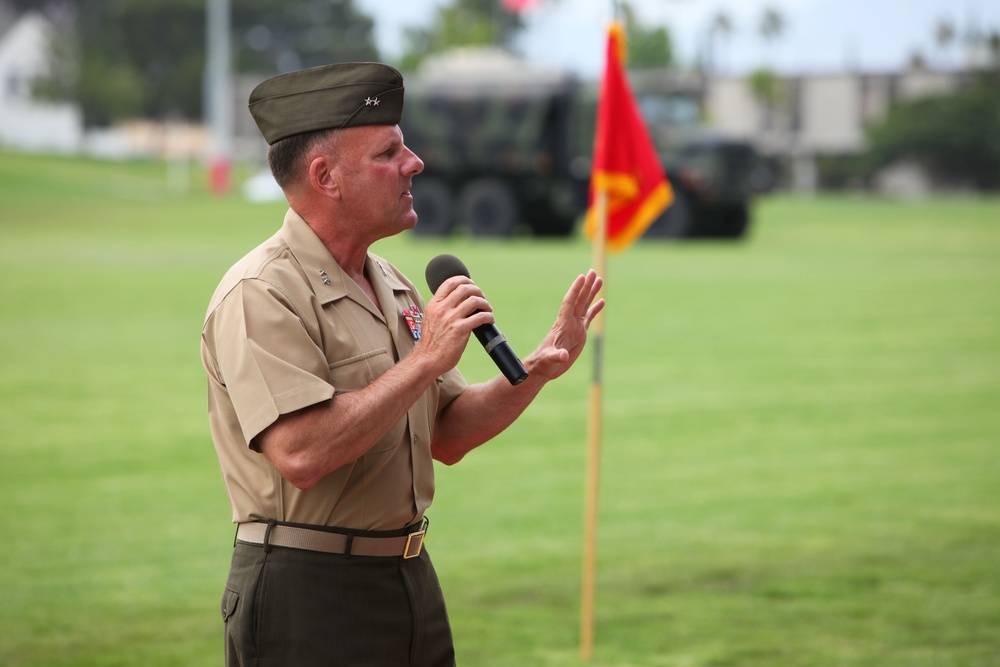 1st MLG bids farewell to commanding general