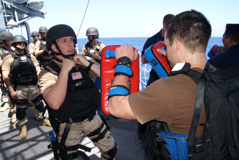 DVIDS - Images - USS Chosin [Image 2 of 4]