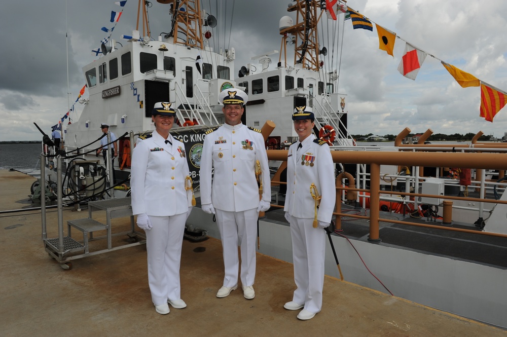 Coast Guard Cutter Kingfisher holds change of command ceremony