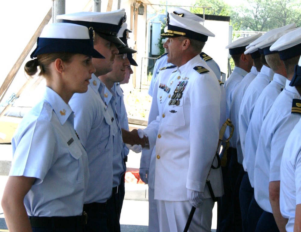 dvids-images-coast-guard-msu-cleveland-change-of-command-ceremony-image-3-of-3