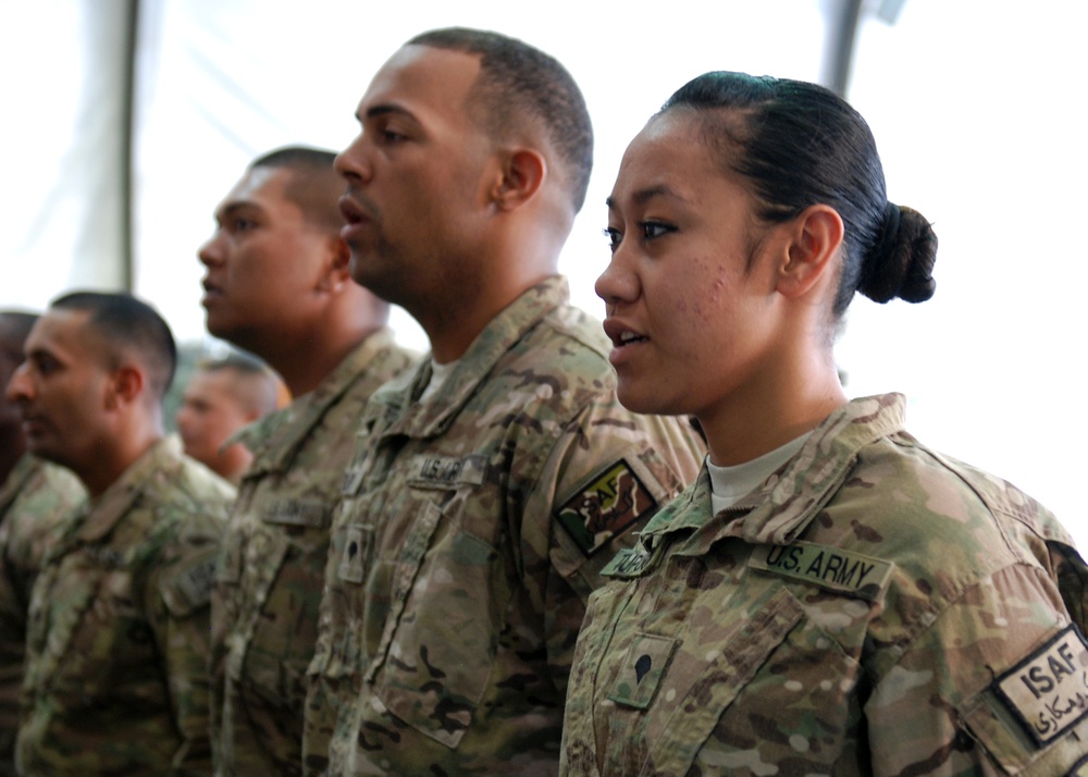 Service members take Independence Day citizenship oath