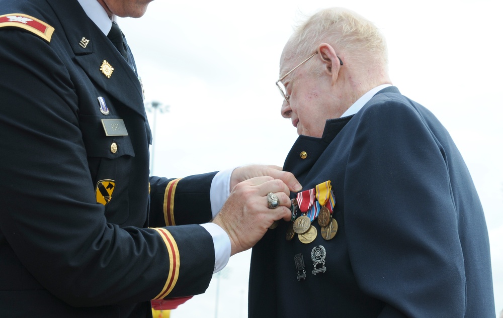 Former WWII POW receives his medals