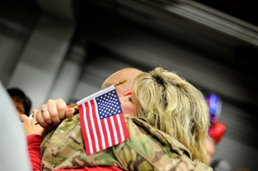 Airmen return home from Air Expeditionary Force deployment