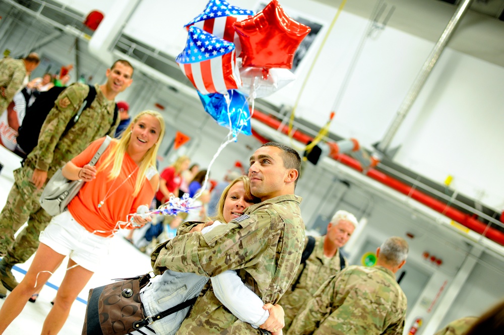 Airmen return home from Air Expeditionary Force deployment