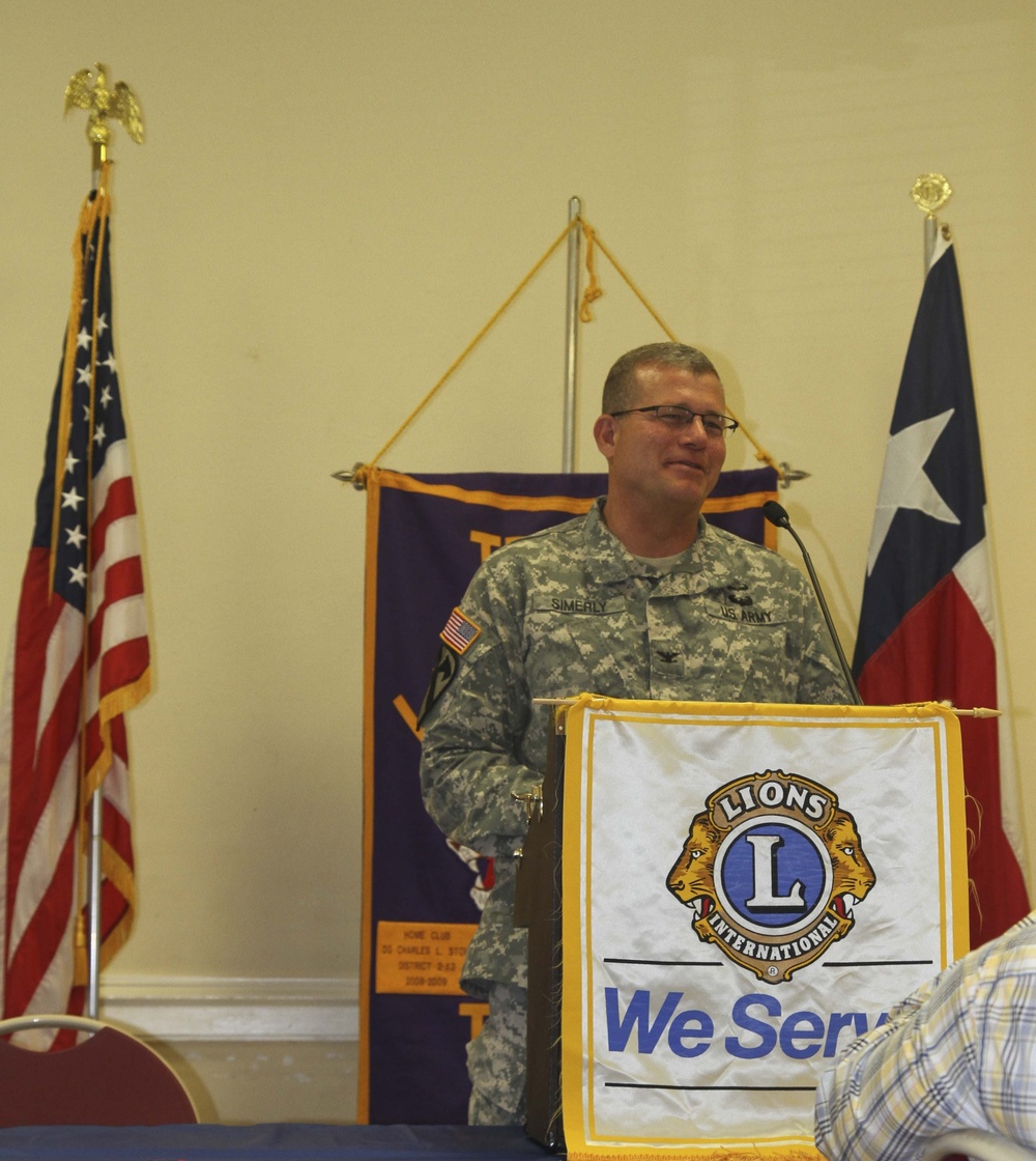 Wrangler 6 discusses Army Force Structure at Temple Lions Club luncheon