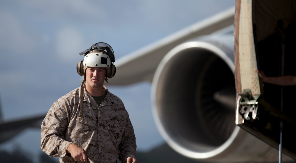 Marines Load Heavy Aircraft in Support of ITX