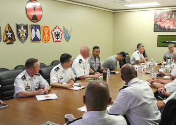 ROK General Visits 7th ID