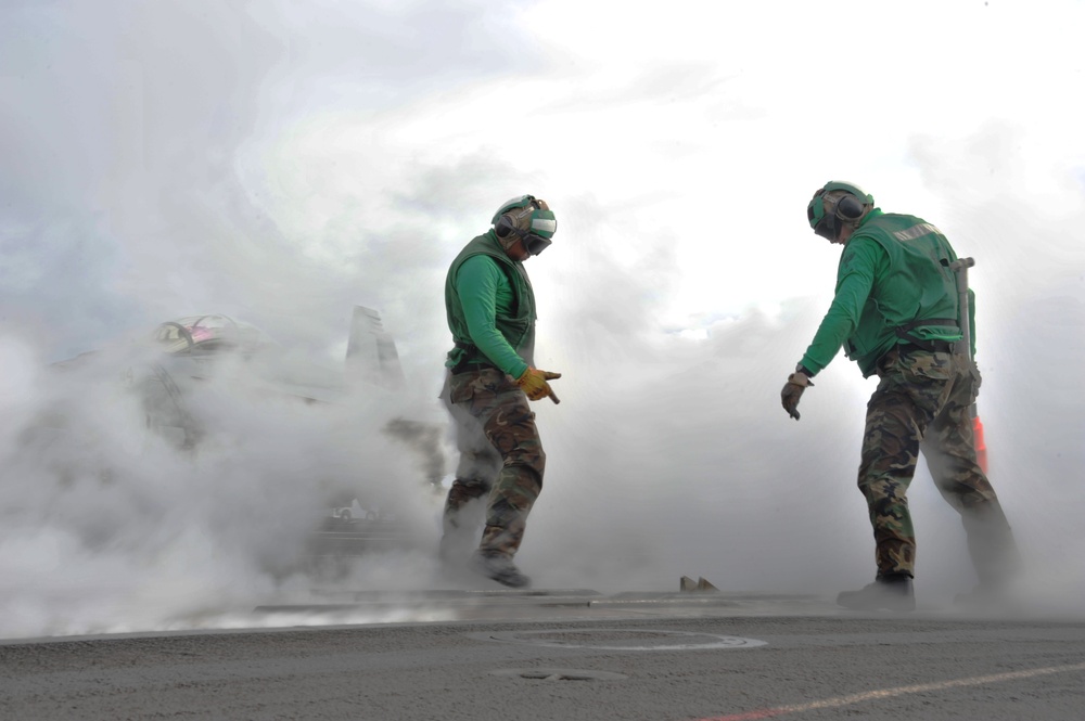 USS George Washington flight deck operations