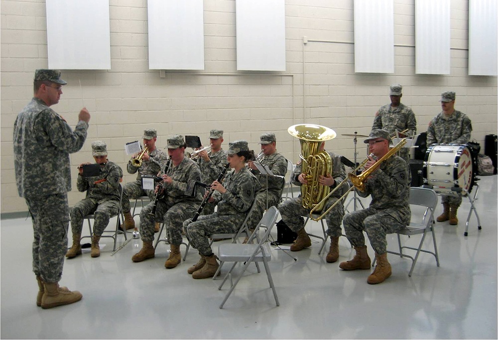 440TH Army Band plays every ceremony since Sept. 11 for deploying NC Guardsmen
