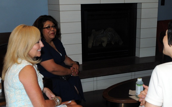 Hyeon Hee Shin visits JBLM