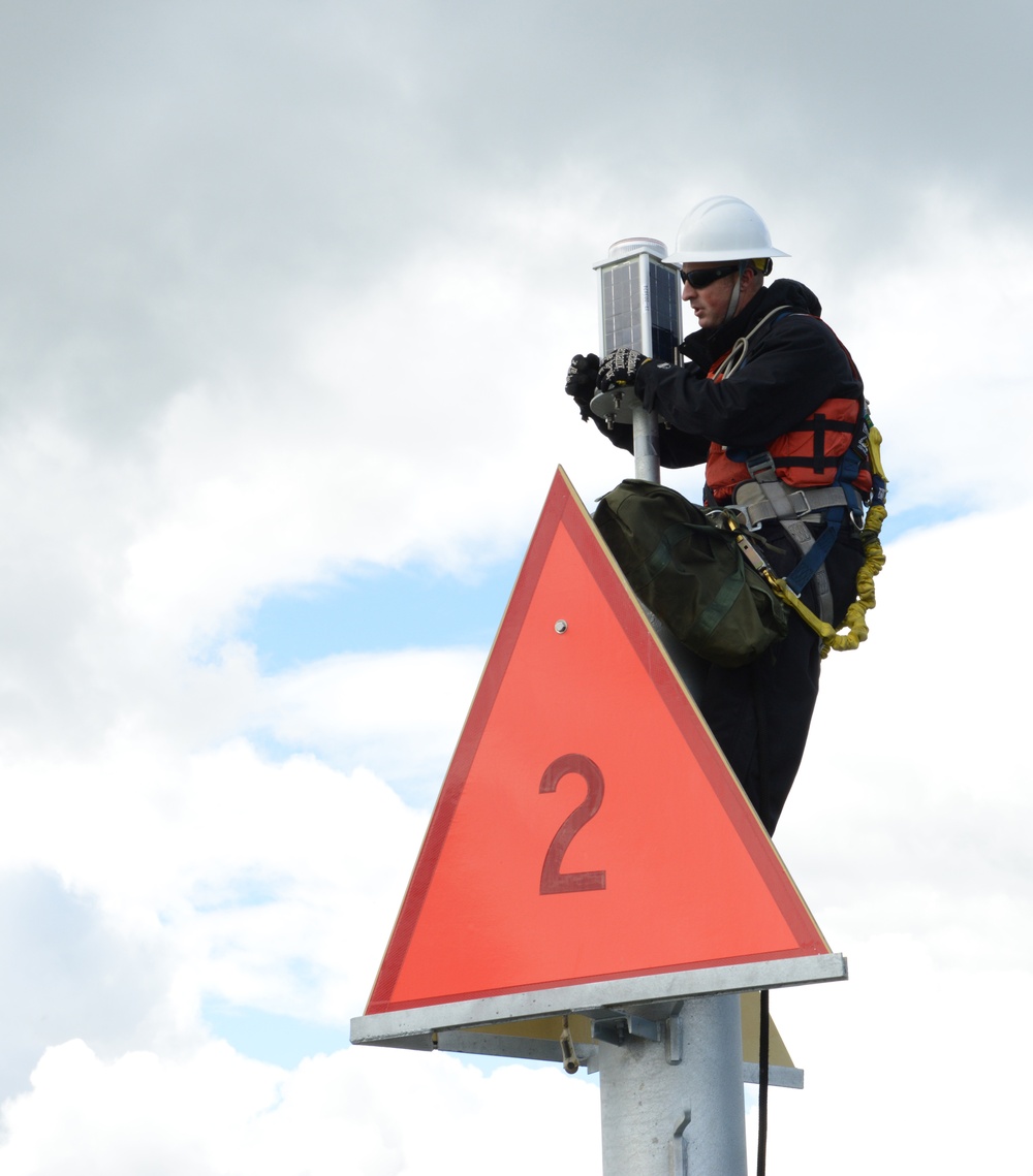 Coast Guard contructs navigation aid in Astoria, Ore.